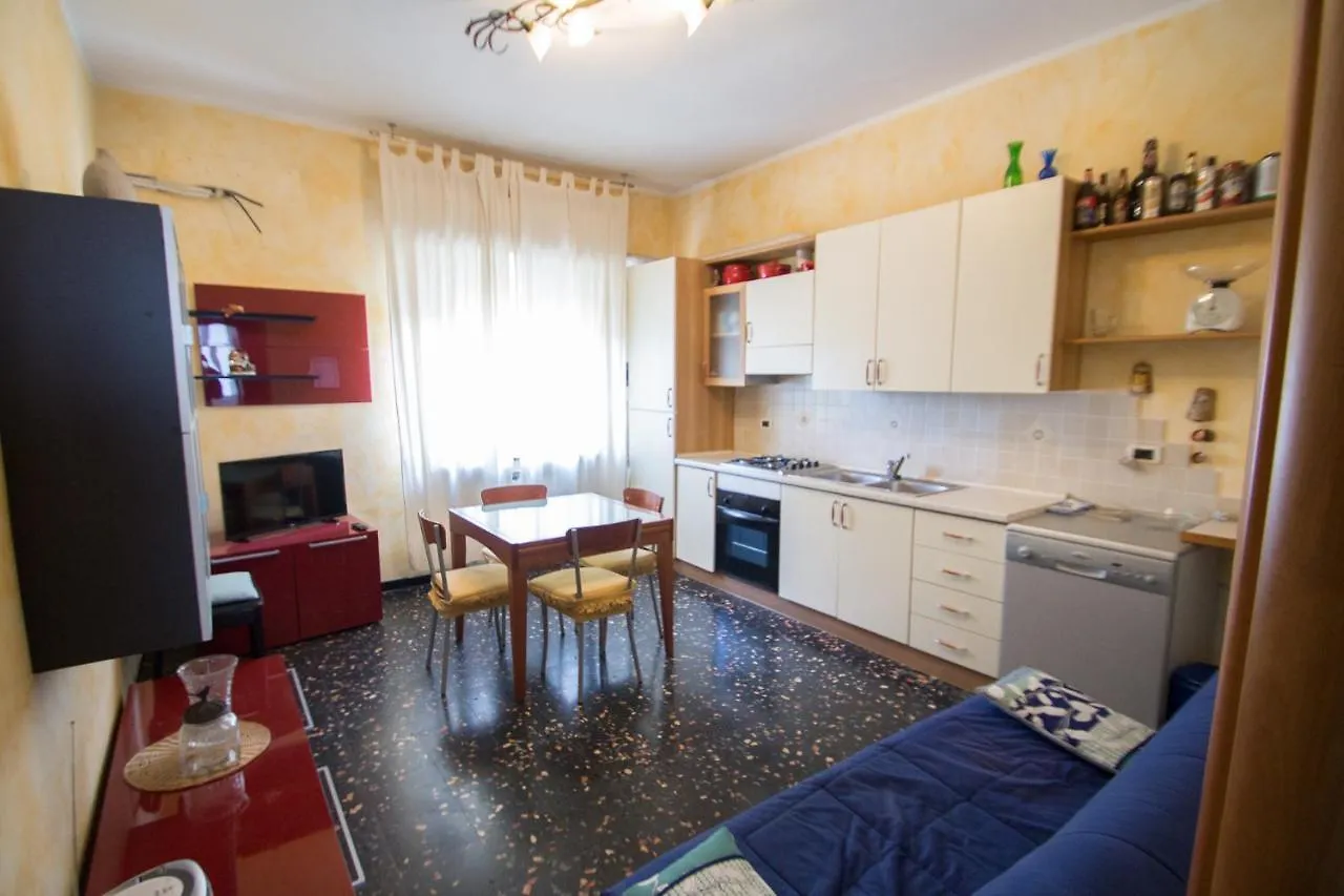 Yellow House Savona Apartment