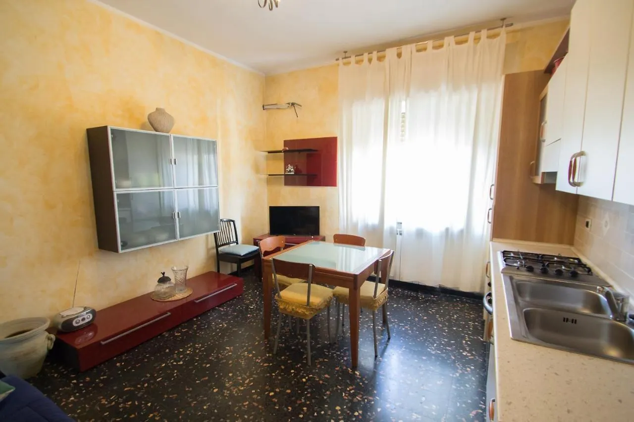 Apartment Yellow House Savona